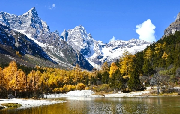 Bipeng Valley: A Four-Season Fairytale from Wilderness to Western Sichuan's Paradise