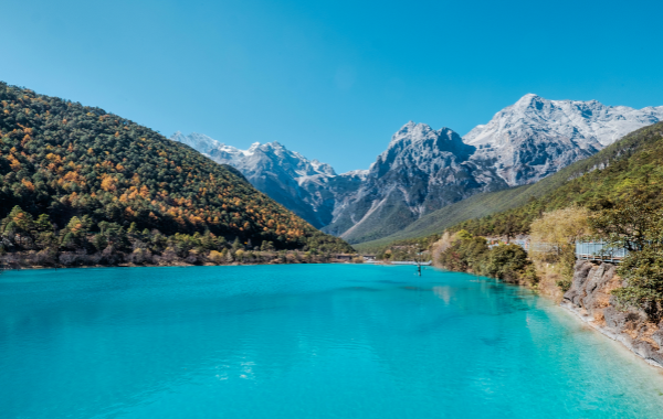 Lijiang Blue Moon Valle: Sapphire Fallen al Mondo Umano e Pure Poem of Snow Mountain Divine Realm