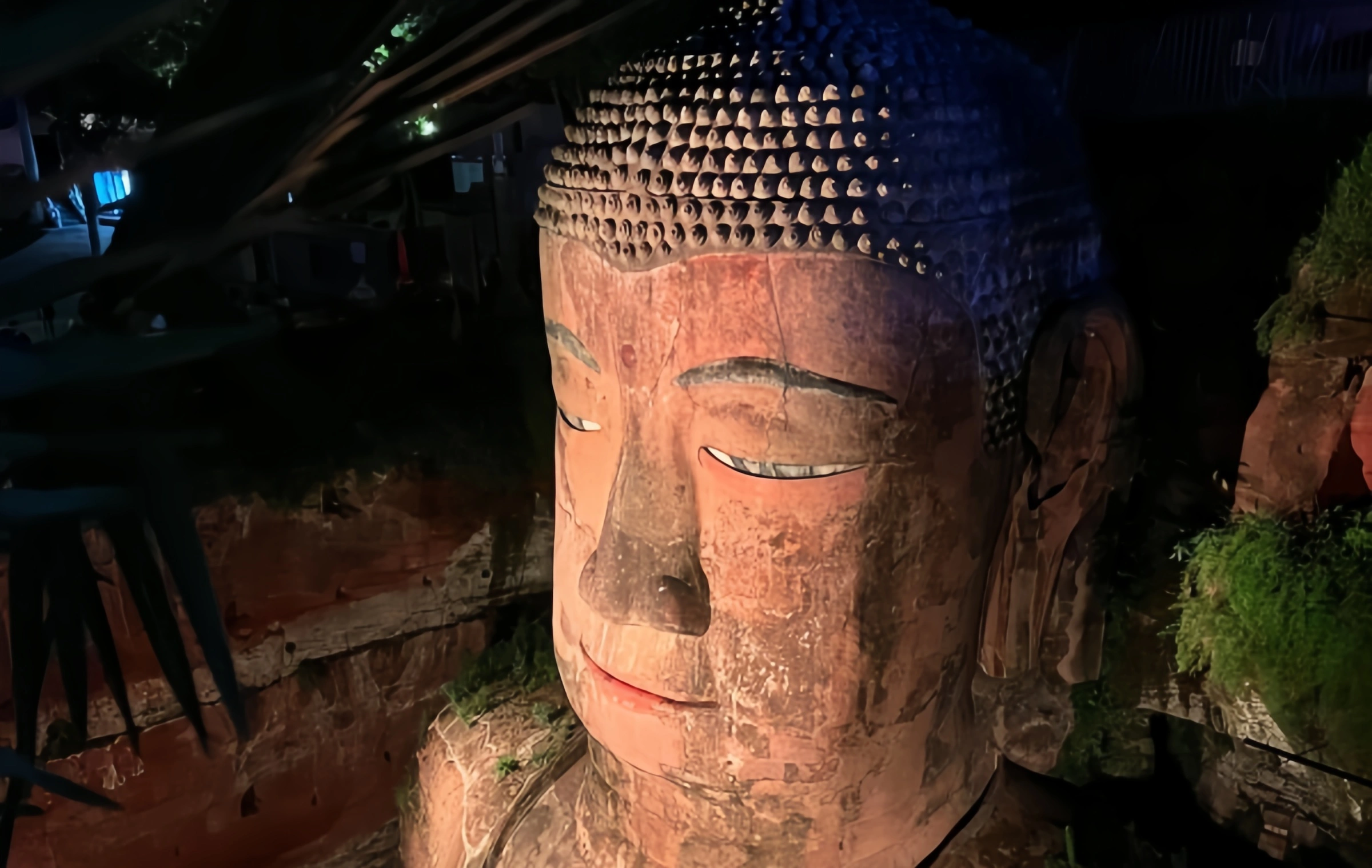 Leshan Giant Buddha Scenic Area: The thousand year protection and mountain at the confluence of the three rivers are a legend of a Buddha-4