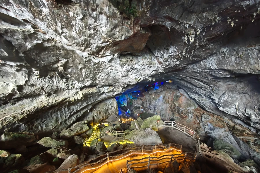 Lianzhou Underground River: Eine fantastische Reise durch zwei hundert Millionen Jahre Erde Kern-3