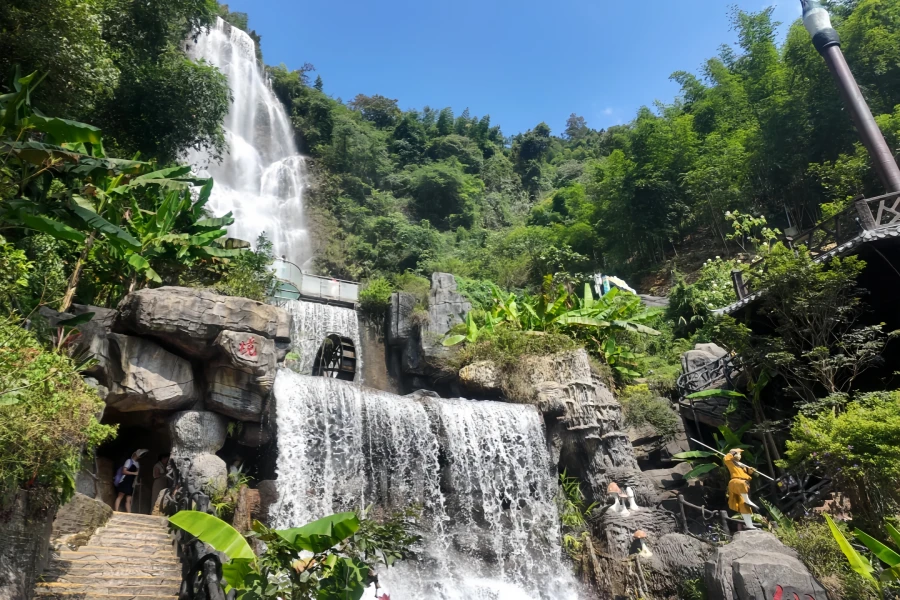Bijia Berg: Ein Canyon und Wasserfall Abenteuer entlang des Flusses Beijiang-2