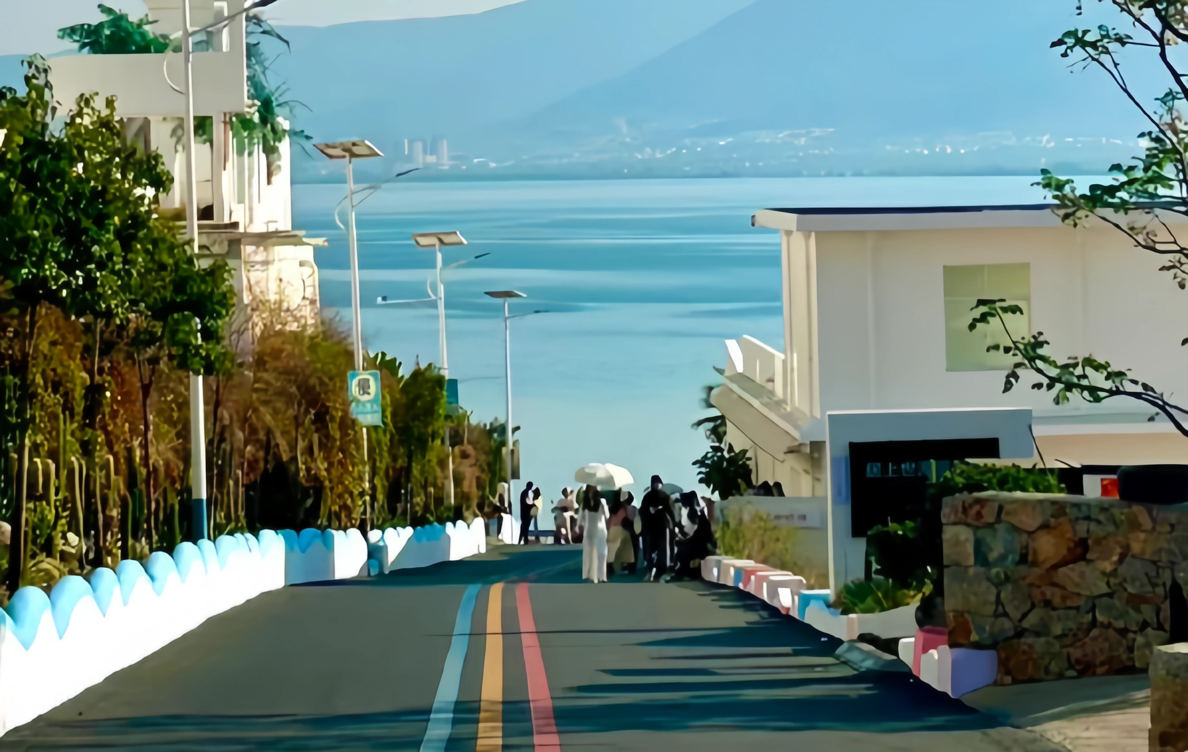 Yunnan Rainbow Highway: Eine Flowing Gallery vom Hochgebirge bis zum Süden der bunten Wolken
