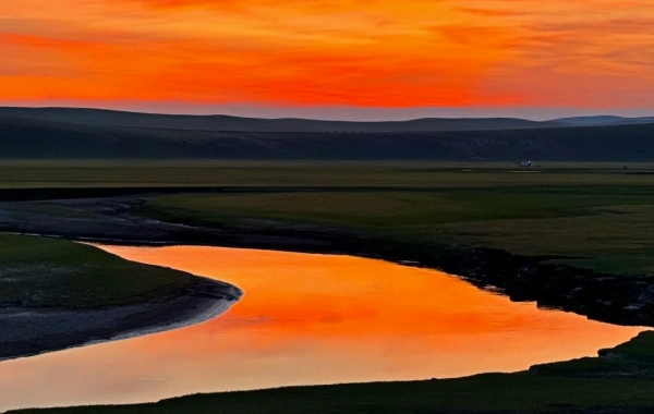 Hulunbuir Grassland:A Voyage vers la rivière la plus éolienne du monde dans le royaume des pâturages-4