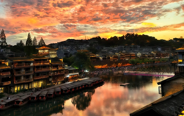 Day 11: Fenghuang Ancient Town--Hong Kong