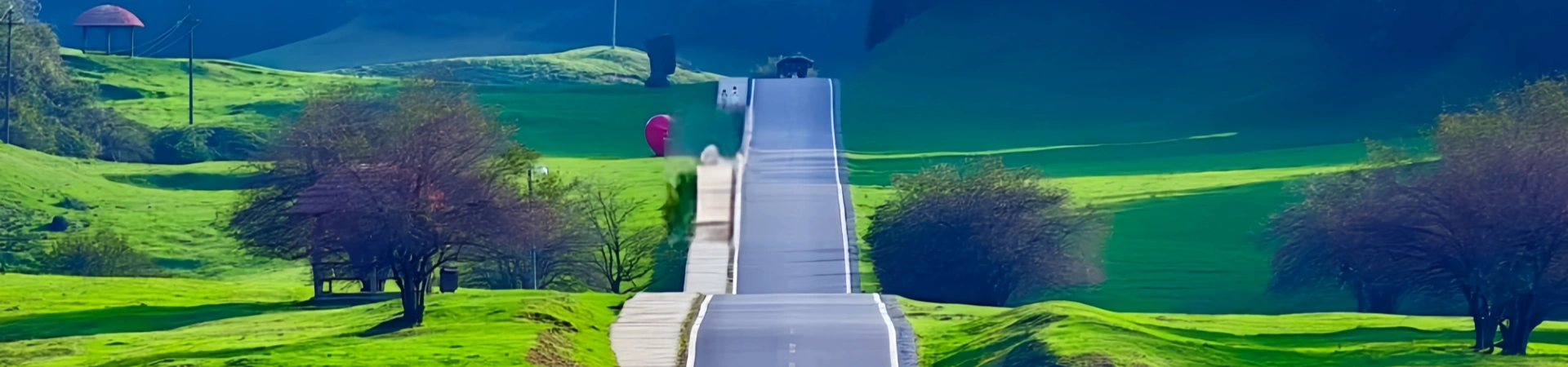 Wulong의 Tiannv 산, 충칭: 고대 수중에서 높은 산 잔디밭에 자연 기적