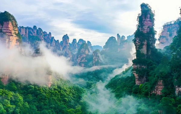 Zhangjiajie und Furong Alte Stadt Eine 5-tägige Reise